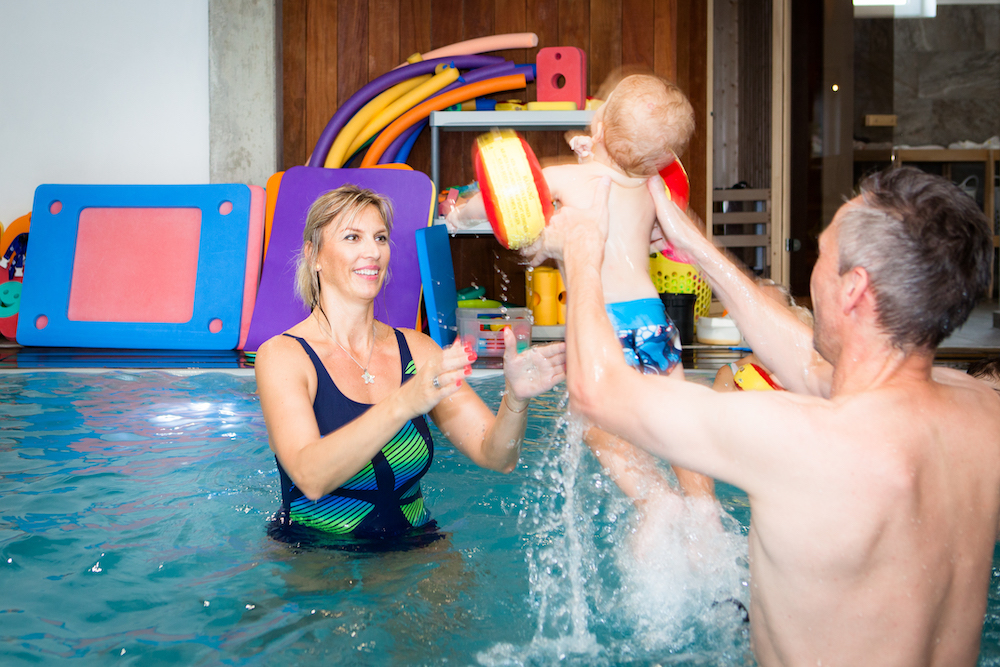 detske_plavanie_korytnacka_plavanie_pre_deti_korytnacka_plavanie_babatka_bratislava_plavanie_pre_babatka_detske_oslavy_detske_tabory_plavecke_tabory