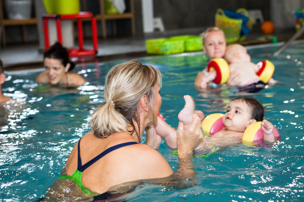 detske_plavanie_korytnacka_plavanie_pre_deti_korytnacka_plavanie_babatka_bratislava_plavanie_pre_babatka_detske_oslavy_detske_tabory_plavecke_tabory