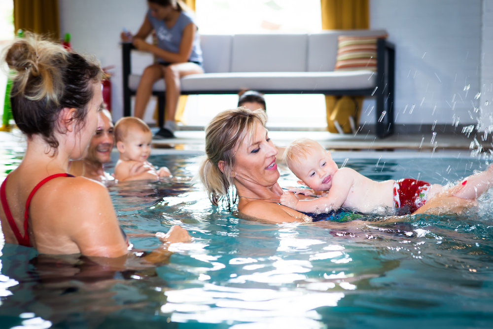 detske_plavanie_korytnacka_plavanie_pre_deti_korytnacka_plavanie_babatka_bratislava_plavanie_pre_babatka_detske_oslavy_detske_tabory_plavecke_tabory_22