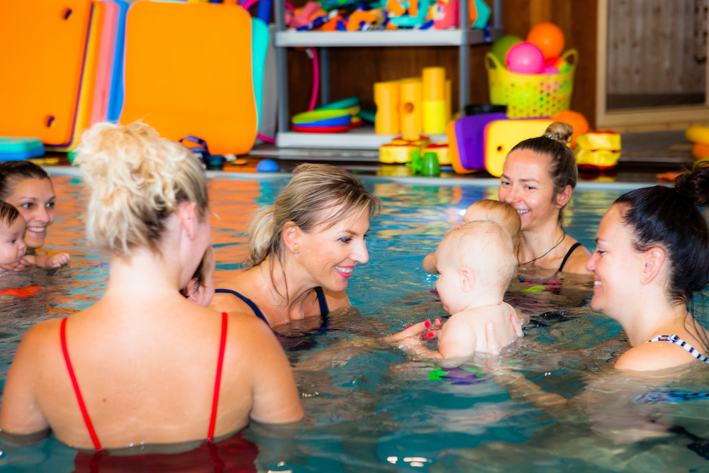 detske_plavanie_korytnacka_plavanie_pre_deti_korytnacka_plavanie_babatka_bratislava_plavanie_pre_babatka_detske_oslavy_detske_tabory_plavecke_tabory